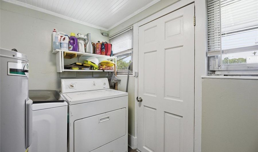 301 Pecan Dr, Calhoun Falls, SC 29628 - 2 Beds, 1 Bath