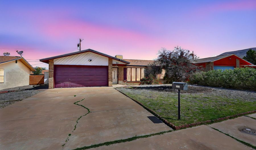 1311 Desert Dawn Dr, Alamogordo, NM 88310 - 3 Beds, 2 Bath