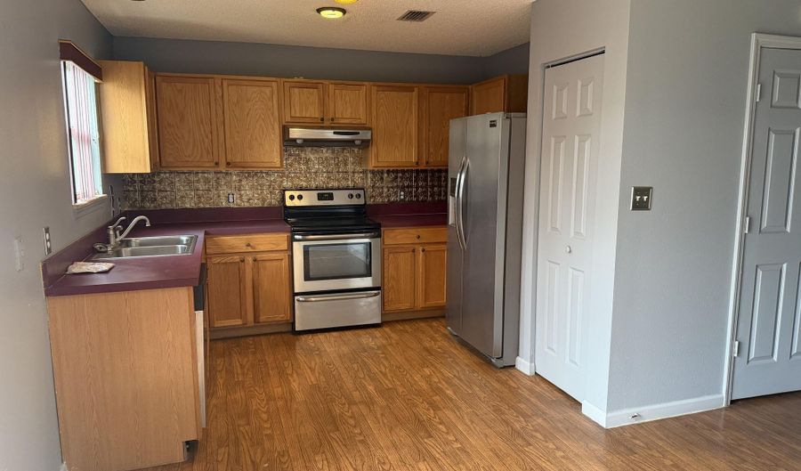 1114 SCHEIDEL Ct, Atlantic Beach, FL 32233 - 3 Beds, 2 Bath