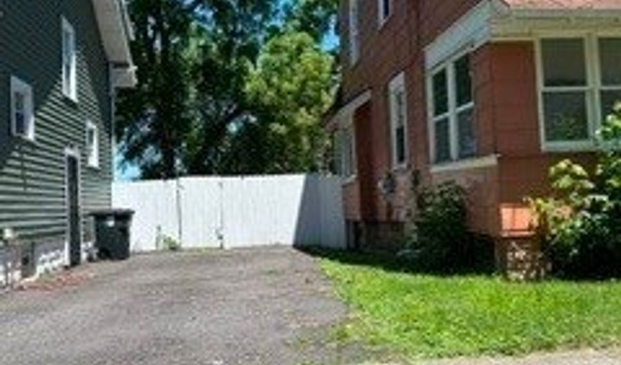 1113 Santee Ave, Akron, OH 44306 - 3 Beds, 1 Bath