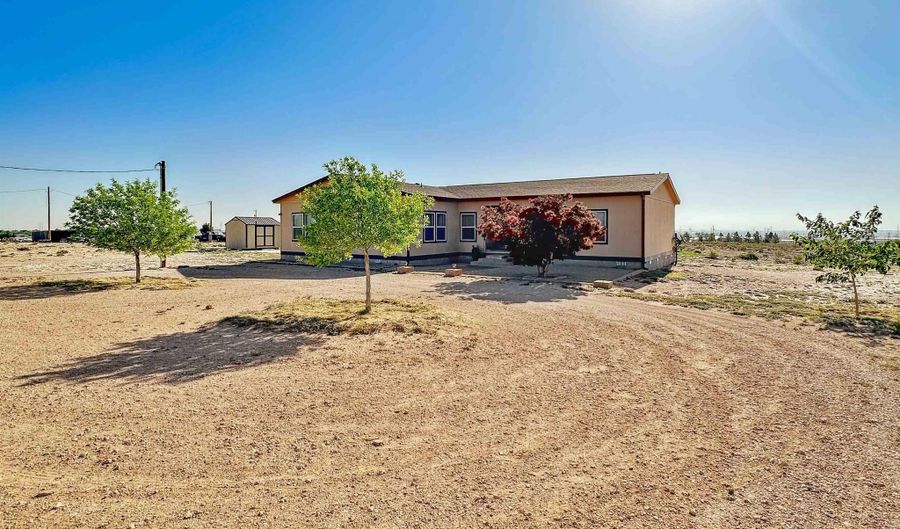 7408 Conestoga Rd, Carlsbad, NM 88220 - 4 Beds, 2 Bath