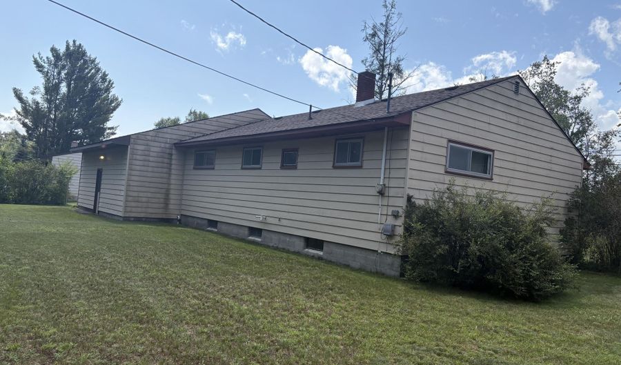 1073 Lake Winyah Rd, Alpena, MI 49707 - 3 Beds, 2 Bath
