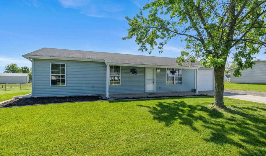 103 Adams Ct, Ashley, IN 46705 - 3 Beds, 1 Bath