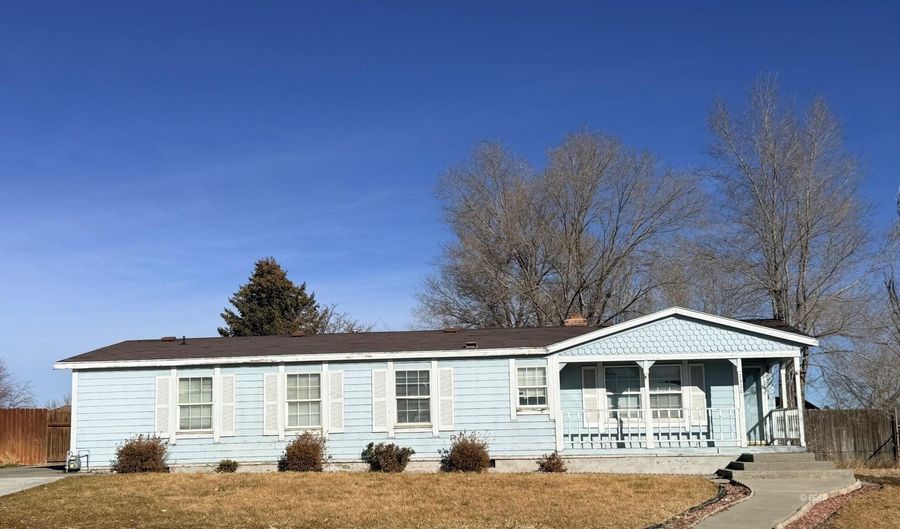 2320 N 5th St, Elko, NV 89801 - 3 Beds, 2 Bath