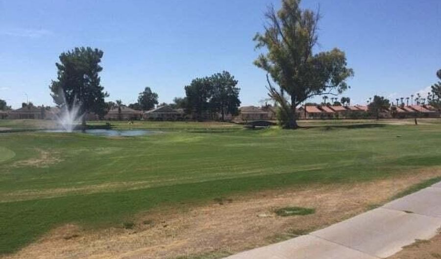 6502 S OAKMONT Dr, Chandler, AZ 85249 - 2 Beds, 2 Bath