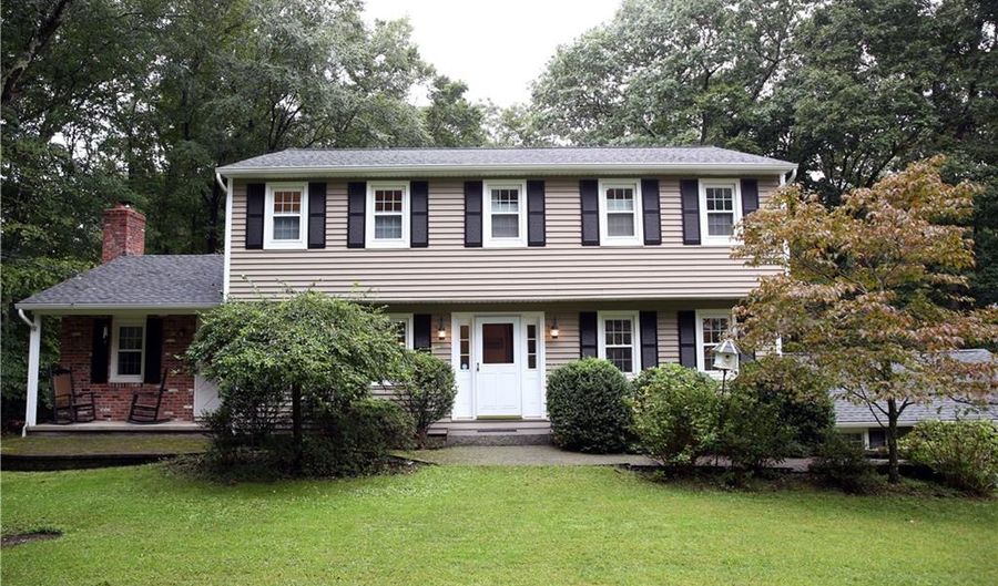 18 Whitethorn Dr, Guilford, CT 06437 - 4 Beds, 4 Bath