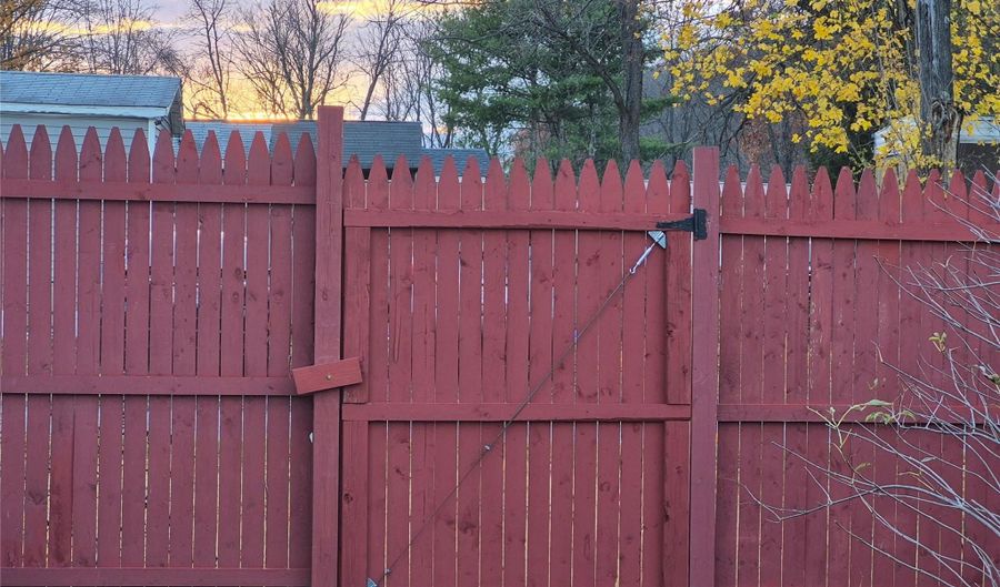 363 Mettacahonts Rd 5, Accord, NY 12404 - 2 Beds, 1 Bath