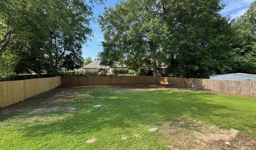 409 Brighton Ct, Brandon, MS 39047 - 3 Beds, 3 Bath