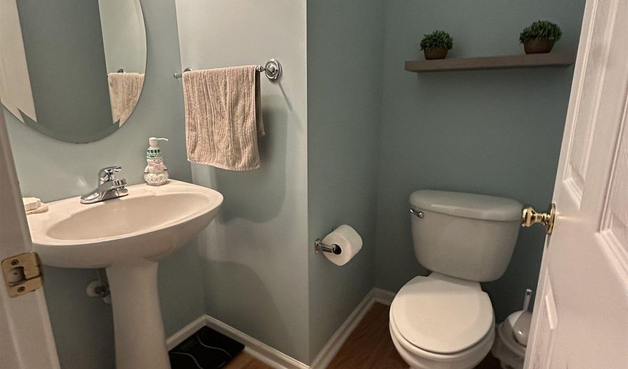 663 Flintrock Dr, Boiling Springs, SC 29316 - 4 Beds, 3 Bath