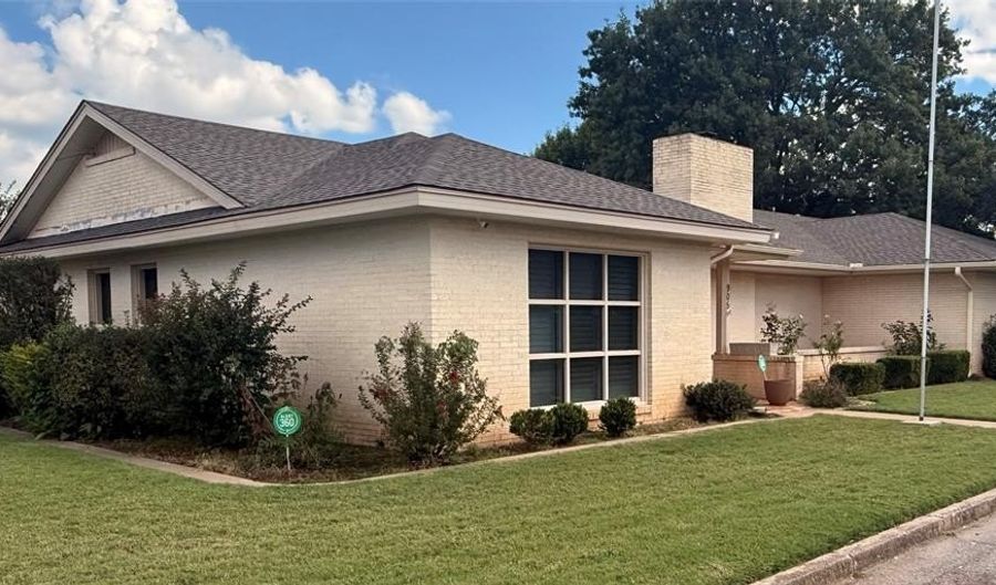 905 SW 8th St, Anadarko, OK 73005 - 2 Beds, 3 Bath