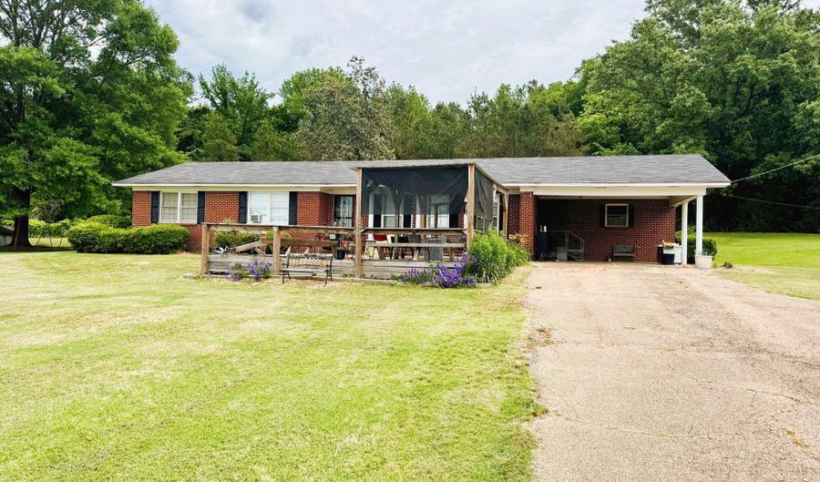 506 Highway 32, Bruce, MS 38915 - 3 Beds, 2 Bath
