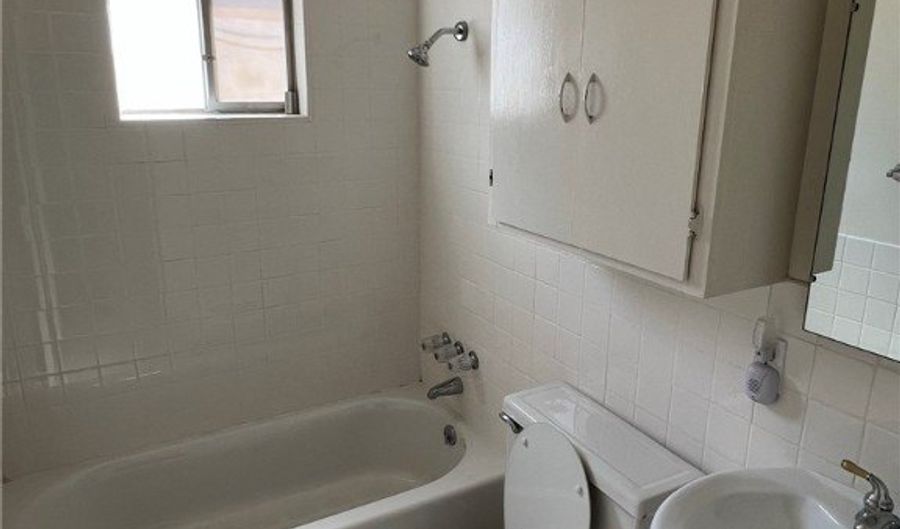 1344 CHESTNUT St, Henderson, NV 89011 - 3 Beds, 1 Bath