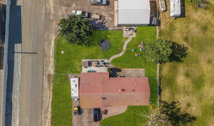 31 W 208 S, Burley, ID 83318 - 5 Beds, 3 Bath