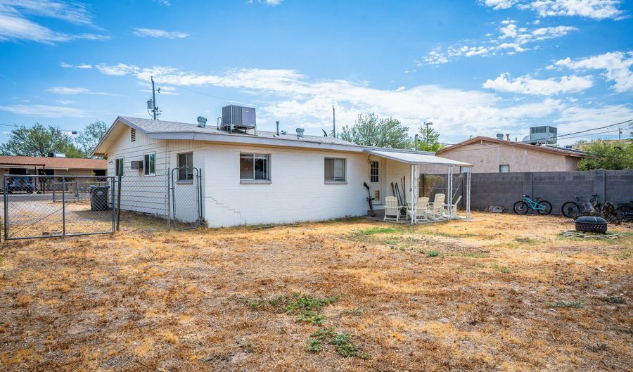 34550 S DAVID St, Black Canyon City, AZ 85324 - 3 Beds, 1 Bath