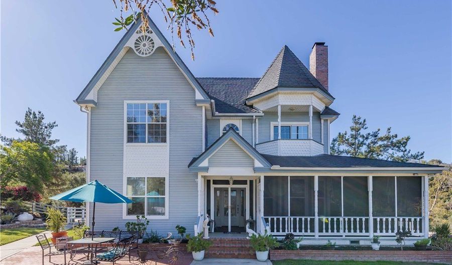 40340 Sandia Creek Dr, Fallbrook, CA 92028 - 4 Beds, 4 Bath