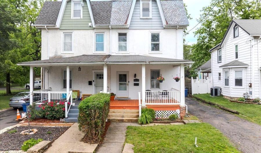 1933 SUSQUEHANNA Rd, Abington, PA 19001 - 4 Beds, 3 Bath