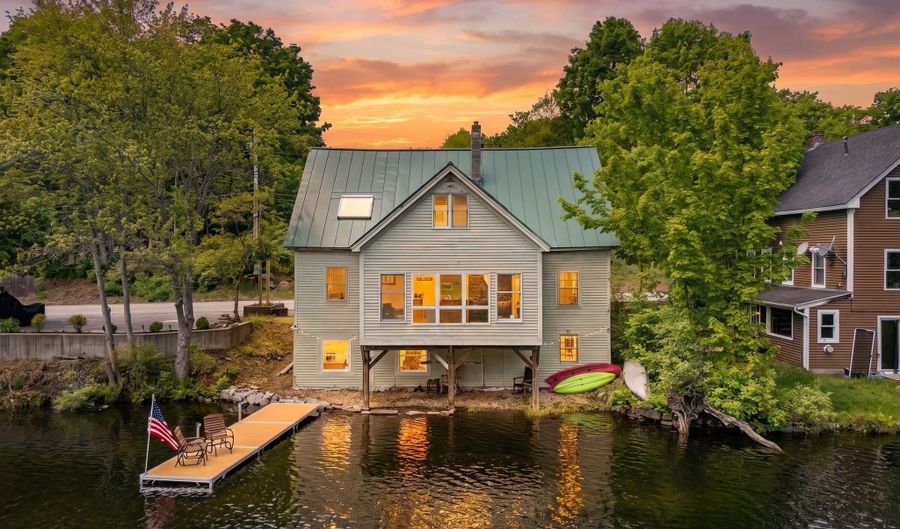 30 Riverside Dr, Ashland, NH 03217 - 3 Beds, 2 Bath