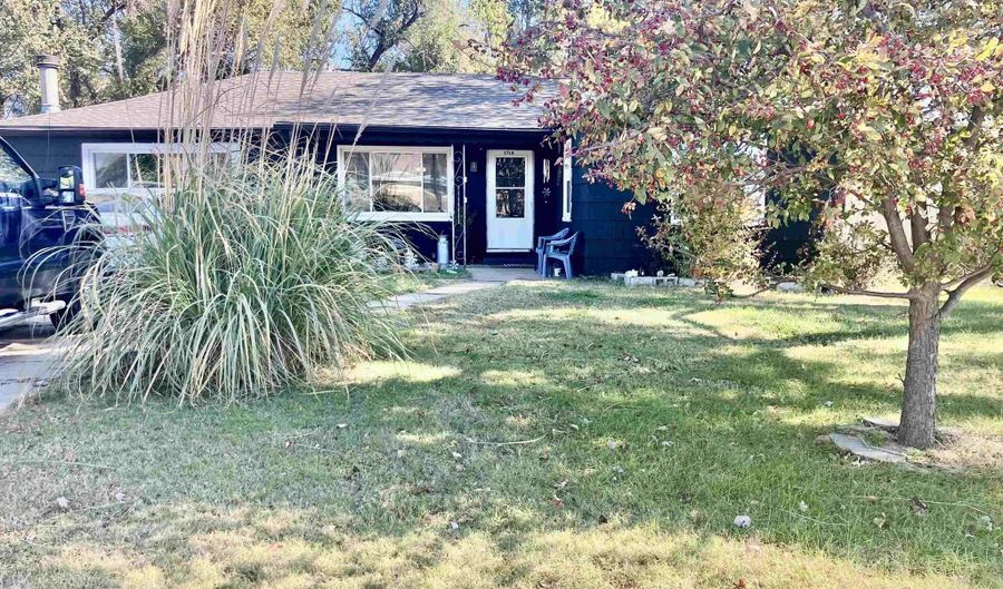 1718 N Socony St, Augusta, KS 67010 - 4 Beds, 2 Bath