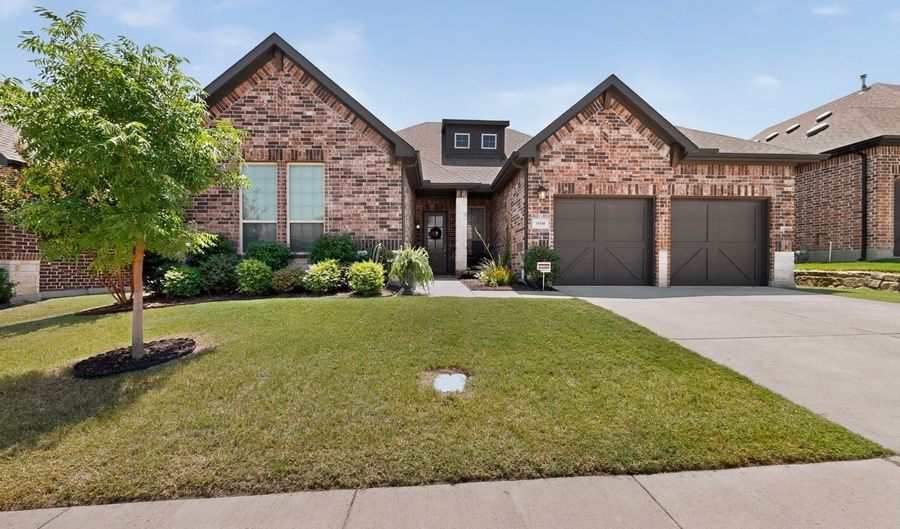15109 Belclaire Ave, Aledo, TX 76087 - 3 Beds, 3 Bath