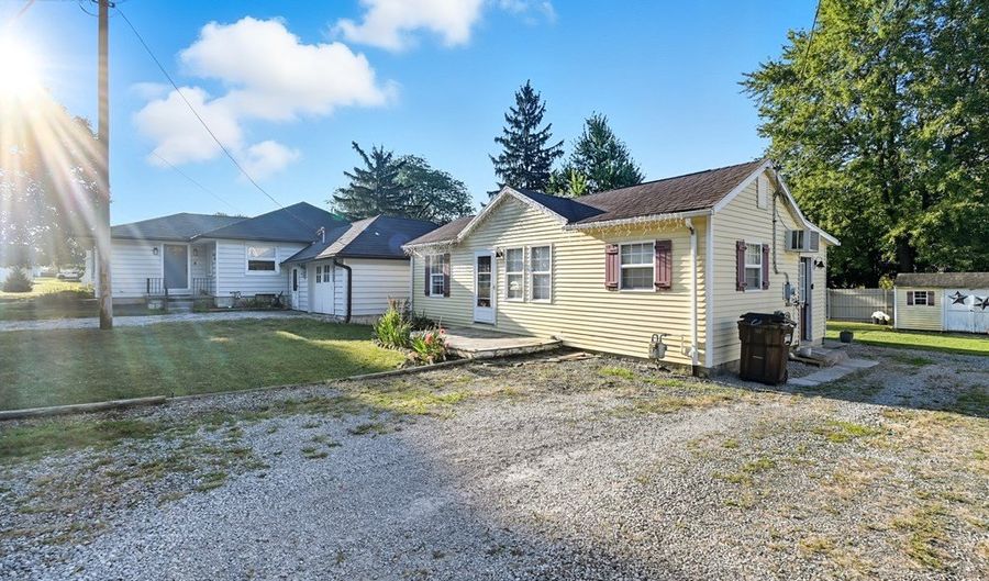 106 Lemmon St, Attica, OH 44807 - 2 Beds, 1 Bath