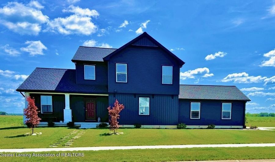 195 Jade Ct, Alma, MI 48801 - 5 Beds, 3 Bath