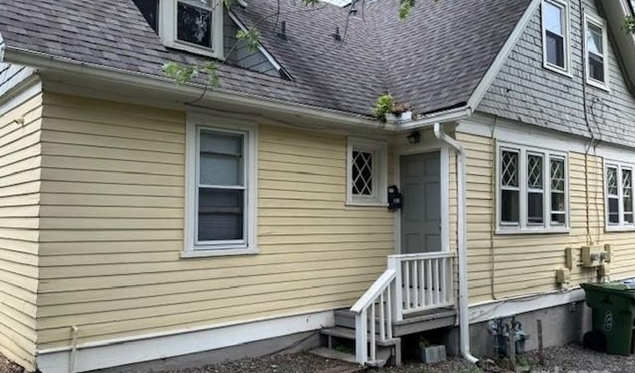 52 Cumberland Ave, Asheville, NC 28801 - 2 Beds, 1 Bath