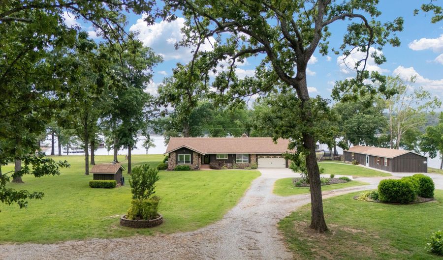 25815 S Horse Creek Dr, Afton, OK 74331 - 6 Beds, 4 Bath