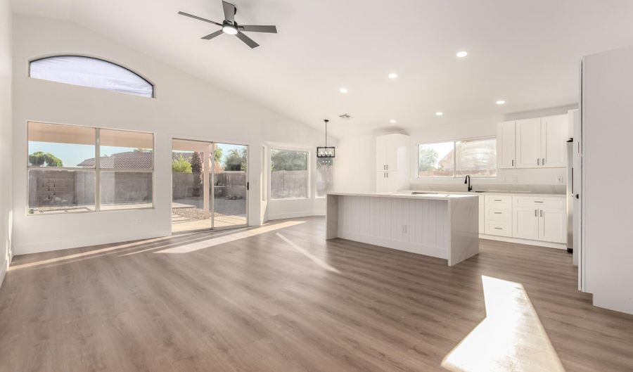 12429 W ROANOKE Ave, Avondale, AZ 85392 - 3 Beds, 2 Bath