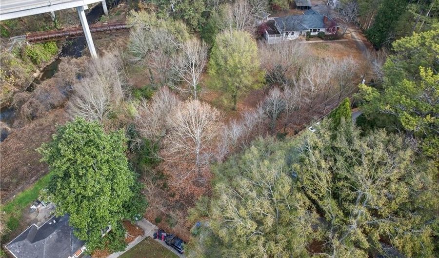 1040 Lindridge Dr NE, Atlanta, GA 30324 - 4 Beds, 4 Bath