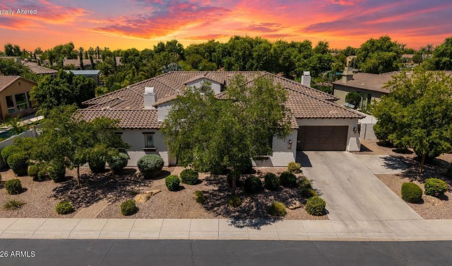 3334 E BIRCHWOOD Pl, Chandler, AZ 85249 - 5 Beds, 5 Bath