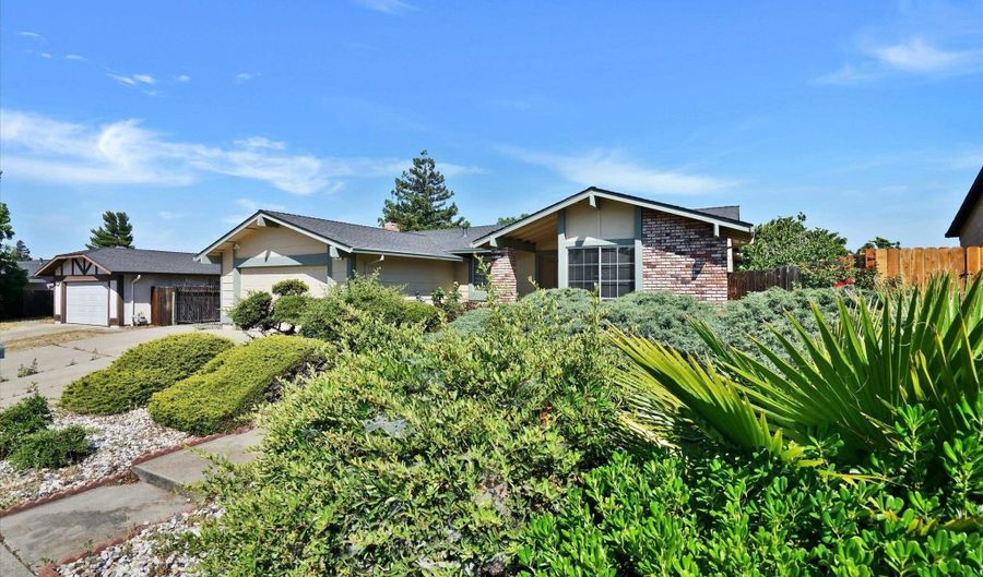 901 Basalt Way, Antioch, CA 94509 - 3 Beds, 2 Bath