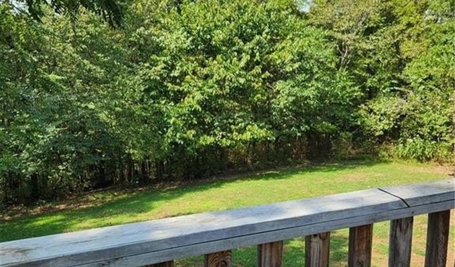 123 Granshire Dr, Bella Vista, AR 72714 - 3 Beds, 2 Bath