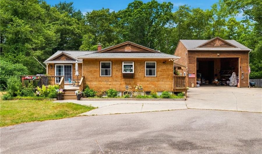 1625 Victory Hwy, Coventry, RI 02827 - 3 Beds, 1 Bath