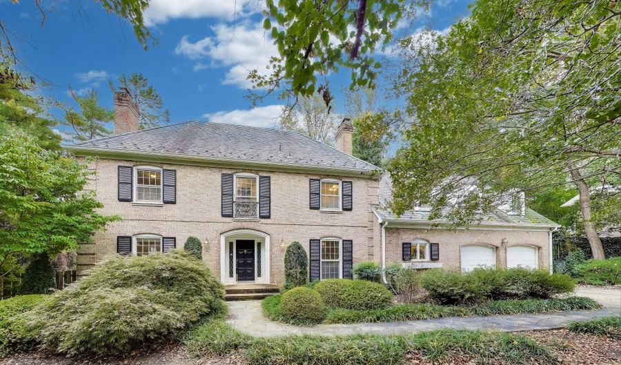 7308 BURDETTE Ct, Bethesda, MD 20817 - 6 Beds, 5 Bath