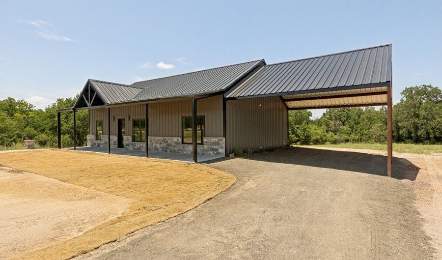 271 Rolling Ranch Blvd, Alvord, TX 76225 - 3 Beds, 2 Bath