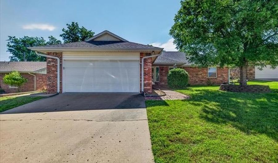 118 Canterbury Ct, Bartlesville, OK 74006 - 3 Beds, 2 Bath