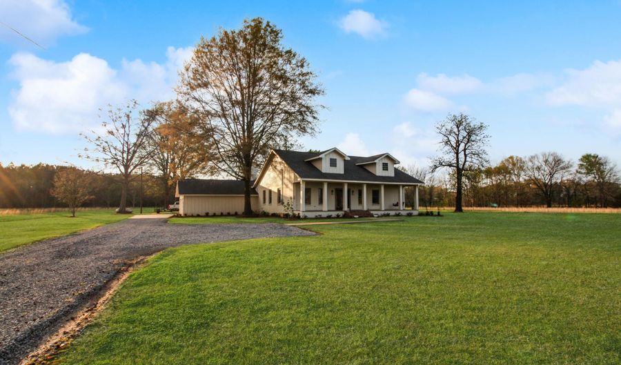 7243 N Highway 433, Benton, MS 39039 - 4 Beds, 3 Bath