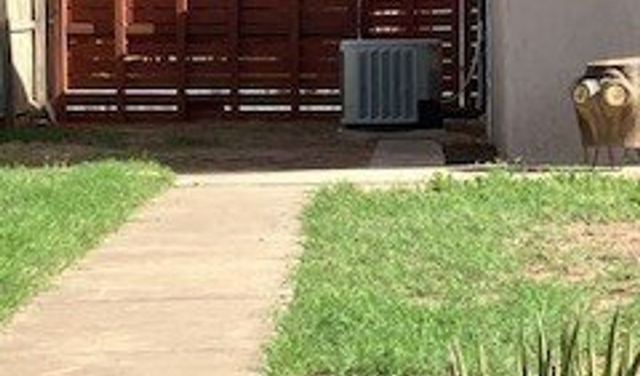 408 E Harriet, Alpine, TX 79830 - 3 Beds, 2 Bath