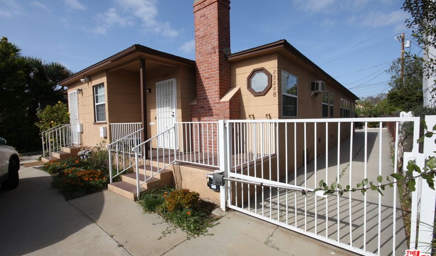 2526 Military Ave, Los Angeles, CA 90064 - 0 Beds, 0 Bath