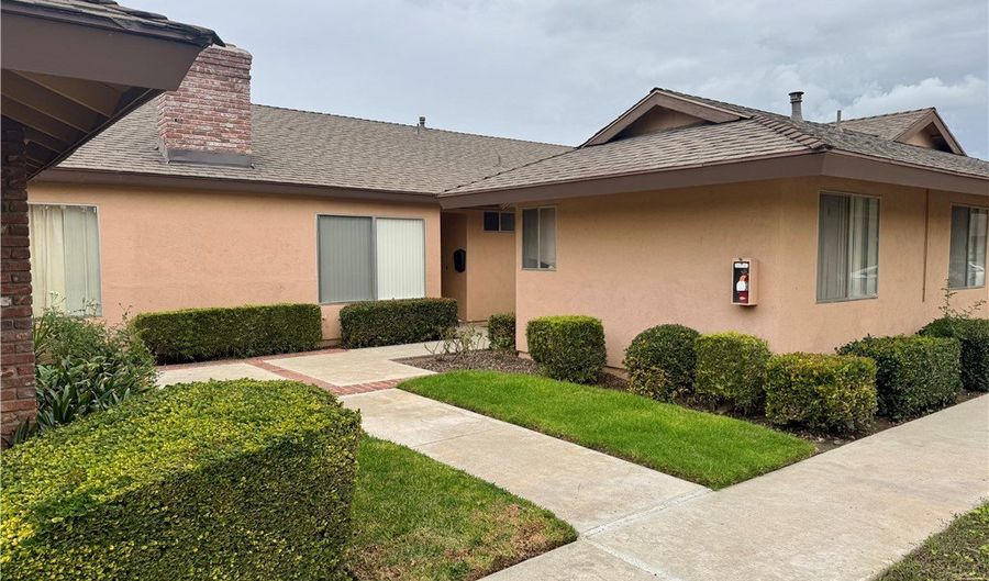 1682 W Cindy Ln B, Anaheim, CA 92802 - 2 Beds, 2 Bath