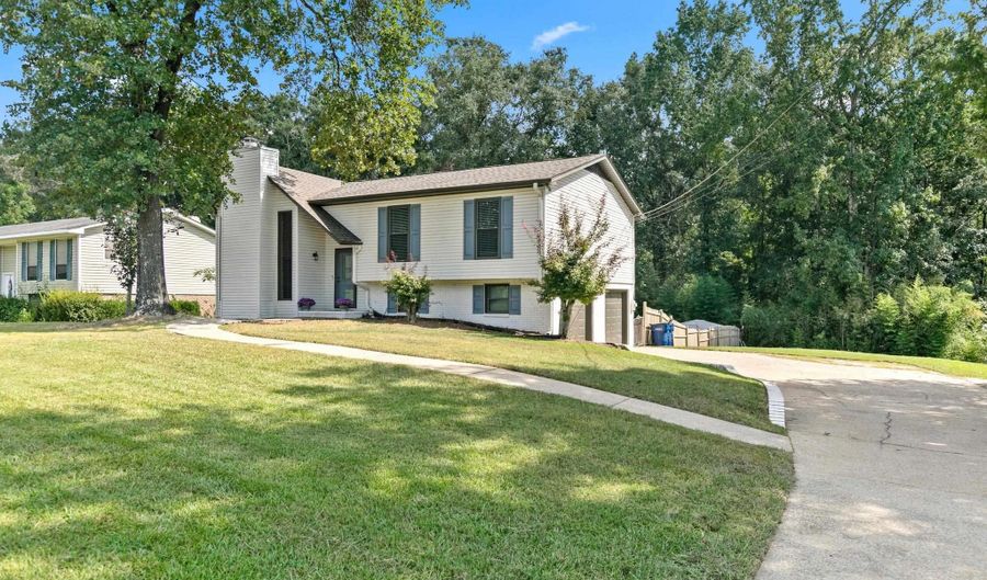 2014 1ST Ave, Alabaster, AL 35114 - 4 Beds, 2 Bath