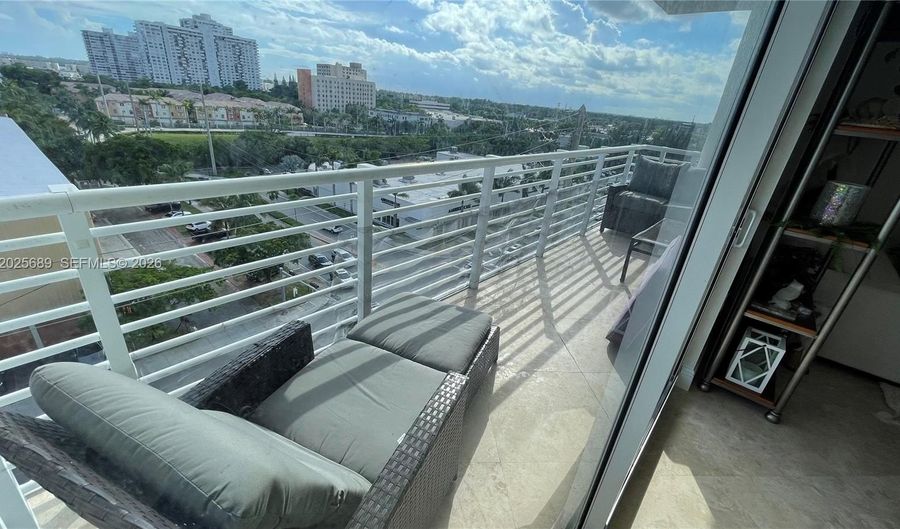 18800 NE 29th Ave 818, Aventura, FL 33180 - 3 Beds, 2 Bath