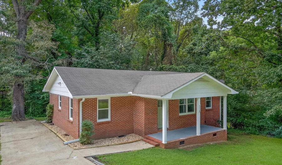 5510 CHANDLER St, Anniston, AL 36206 - 3 Beds, 2 Bath
