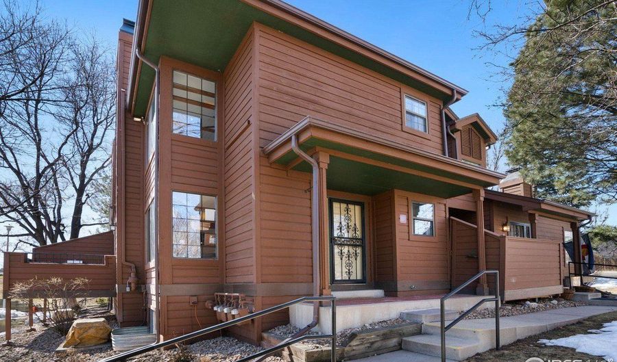 8015 Holland Ct A, Arvada, CO 80005 - 2 Beds, 3 Bath