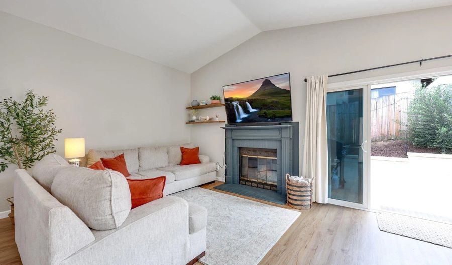 1962 Buckskin Gln, Escondido, CA 92027 - 2 Beds, 2 Bath