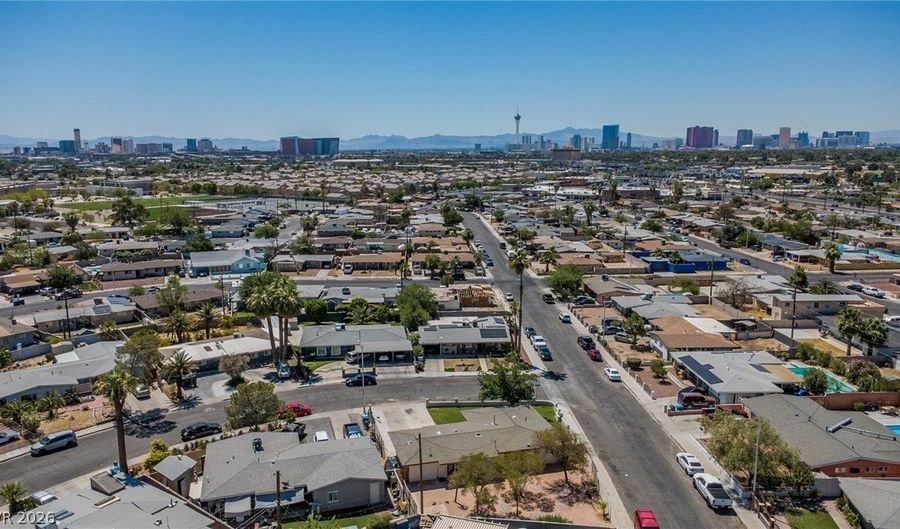 1200 Palm Ter, Las Vegas, NV 89106 - 5 Beds, 3 Bath