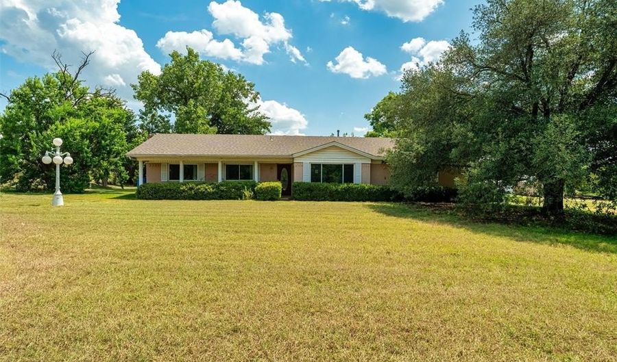 4916 County Road 707, Alvarado, TX 76009 - 3 Beds, 3 Bath