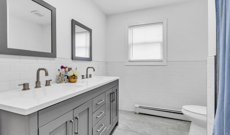 1105 Comstock St, Asbury Park, NJ 07712 - 6 Beds, 2 Bath