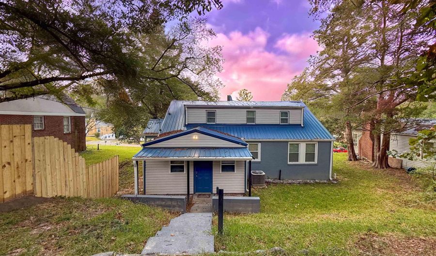 627 SIDNEY Cir, Anniston, AL 36207 - 4 Beds, 2 Bath