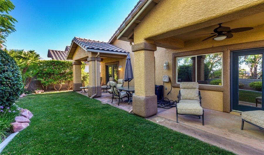 808 Royal Birch Ln, Las Vegas, NV 89144 - 3 Beds, 2 Bath